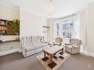 living room - click for photo gallery